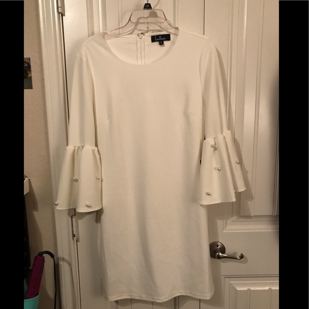 White belle sleeve dress